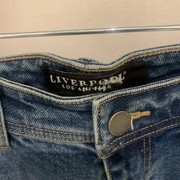 Jeans - Picture 5 of 5